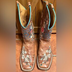 Macie Bean Brown Floral Embroidered Ankle Boots